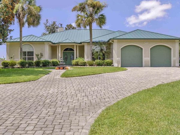 6875 Santa Clara Dr, Navarre, FL 32566