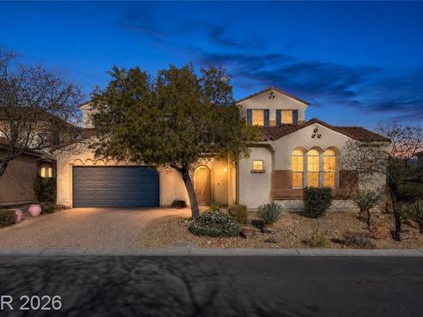 9738 Bear Trap Court, Las Vegas, NV 89178