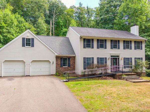 42 DRUMHELLER Lane, Nescopeck, PA 18635