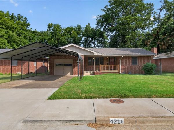 4216 Brookline Drive , Bartlesville, OK 74006