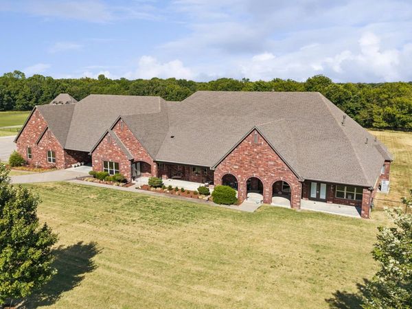 13351 S 241st East Avenue, Coweta, OK 74429