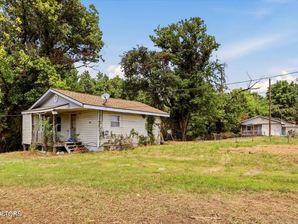 289 Midway Drive, Oliver Springs, TN 37840