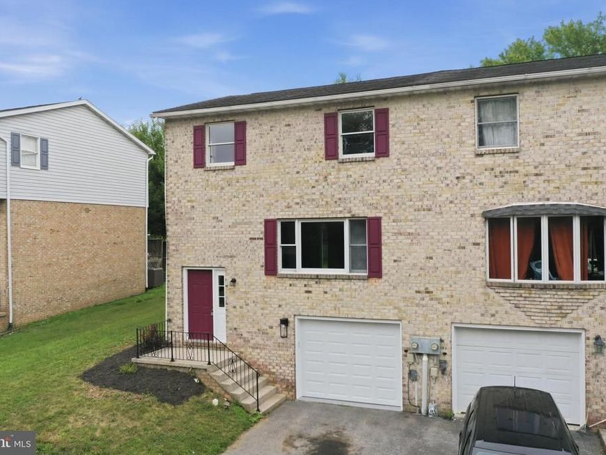 1464 Hollywell Avenue , Chambersburg, PA 17201 Main Photo