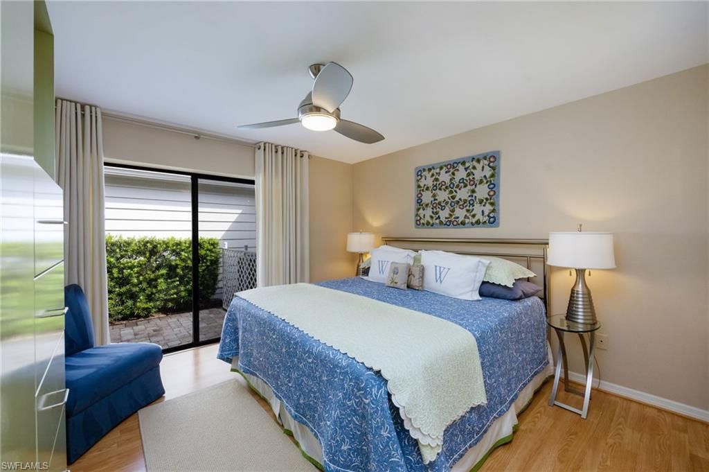 360 Edgemere Way N, Unit 25, Naples, FL 34105 Photo
