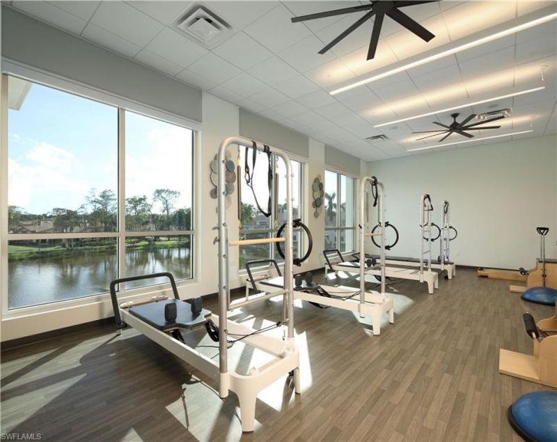 360 Edgemere Way N, Unit 25, Naples, FL 34105 Photo