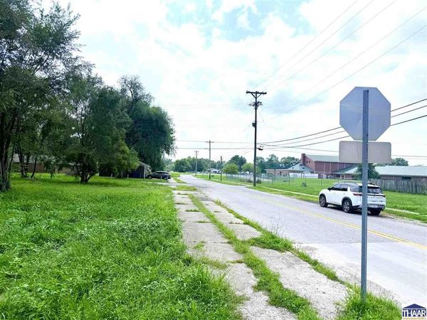 1901 Locust Street, Terre Haute, IN 47807