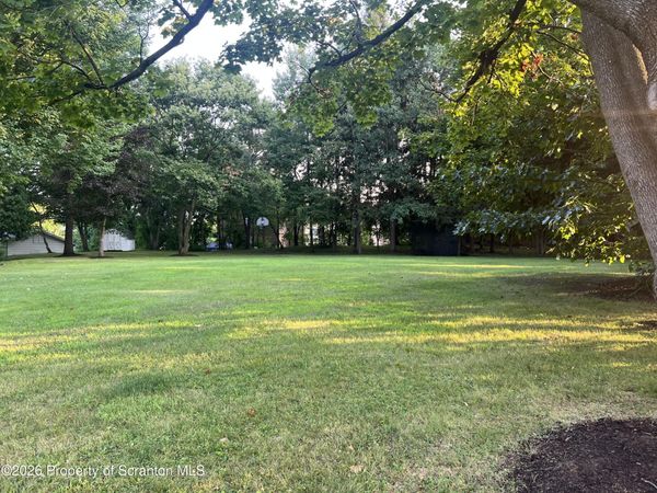 Birdie Lane, Dickson City, PA 18519