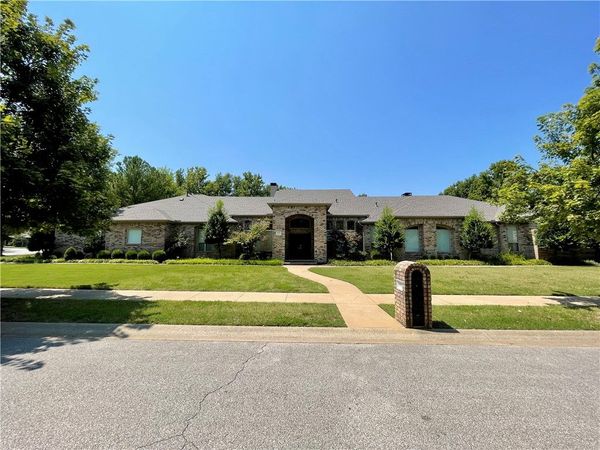 6033 Nancy's Vista Terrace, Springdale, AR 72762