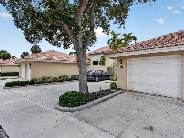 164 Old Meadow Way, Palm Beach Gardens, FL 33418