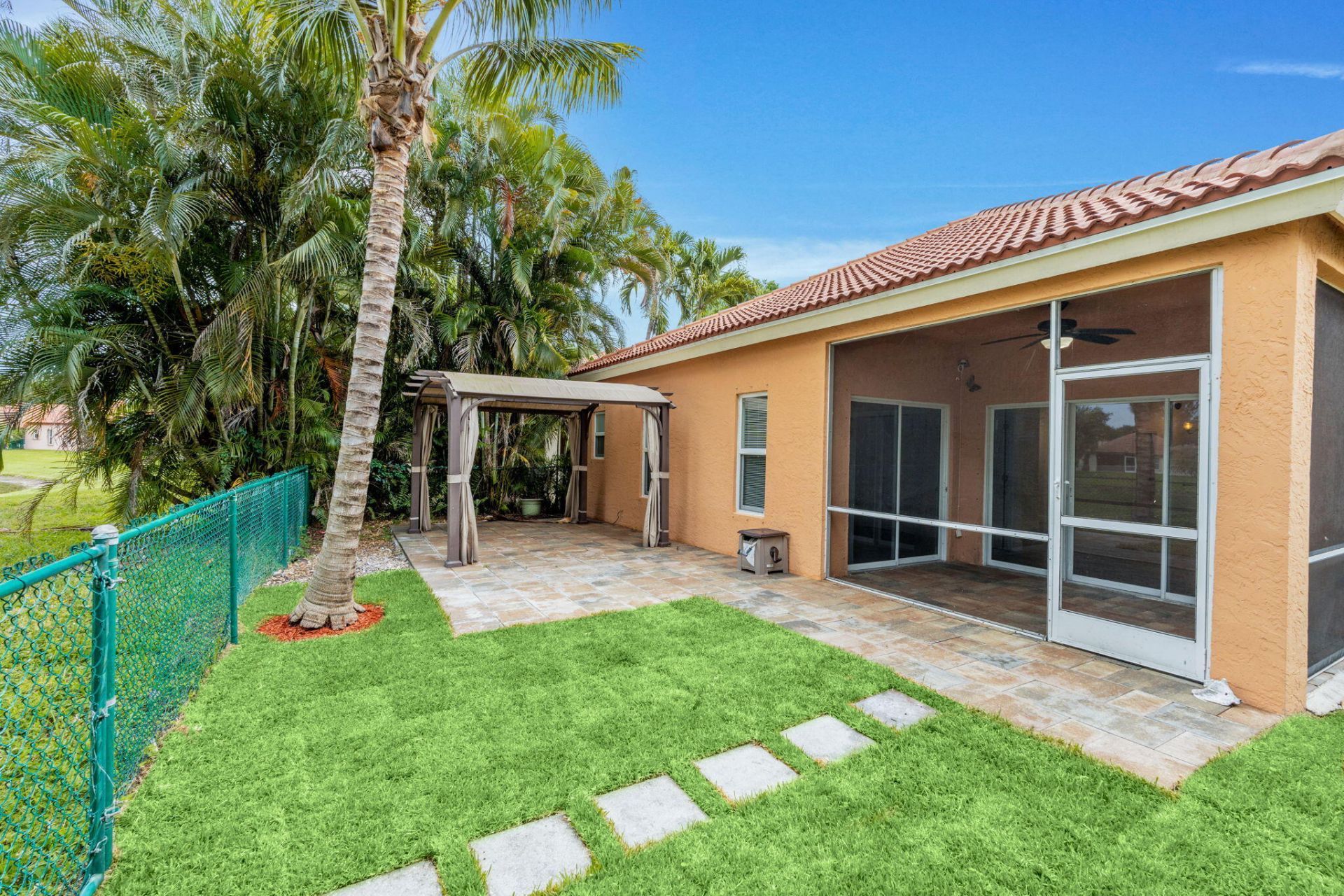 5122 Elpine Way, Riviera Beach, FL 33418 Photo