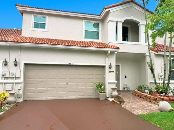 13164 NW 9TH Court, Pembroke Pines, FL 33028