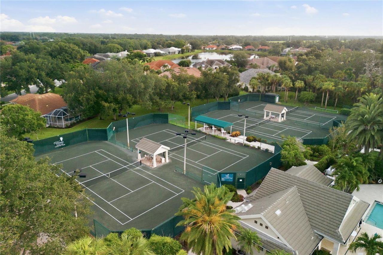 309 S Stone Briar Creek Drive, Venice, FL 34292 Photo