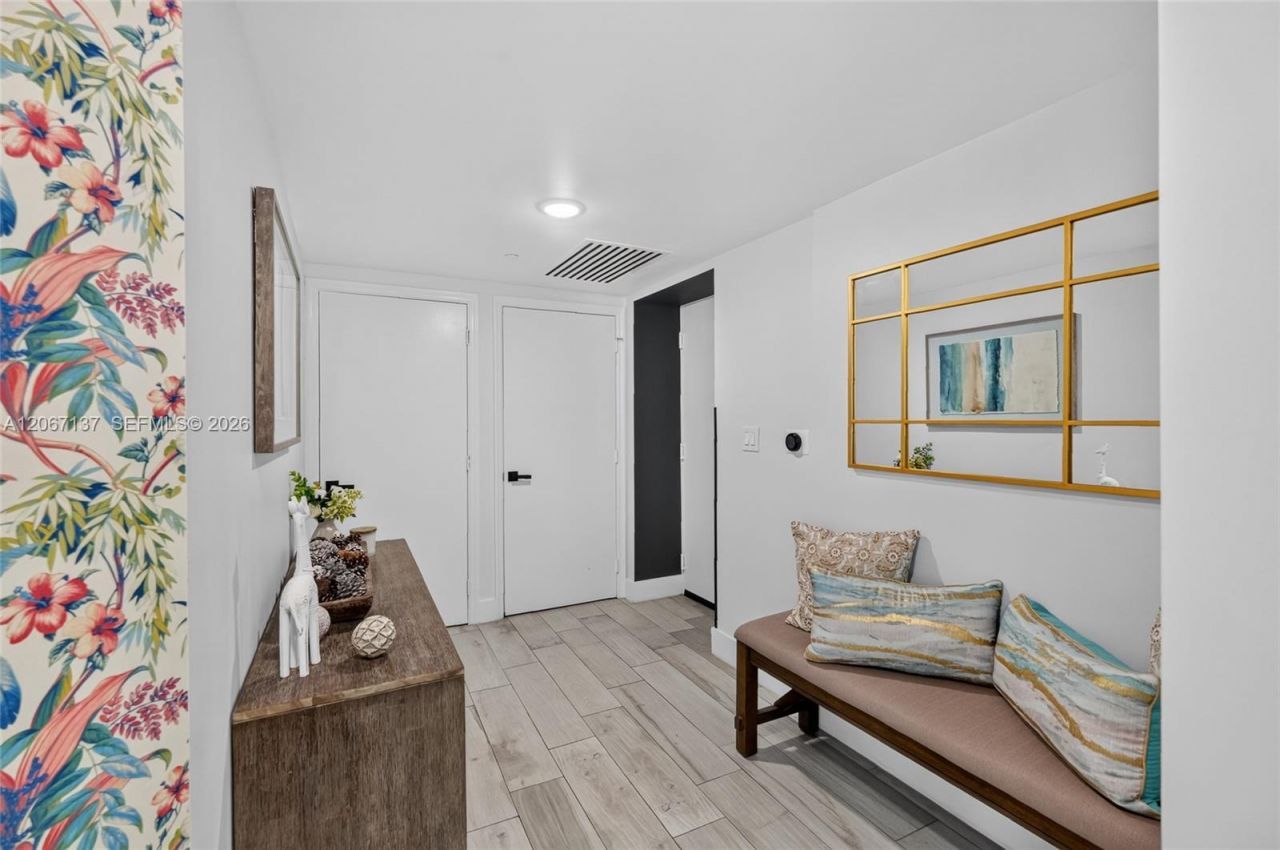 55 SE 6th St, Unit 3802, Miami, FL 33131 Photo