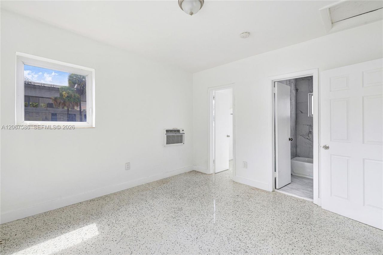 1202 NW 34th St, Unit 1202, Miami, FL 33142 Photo