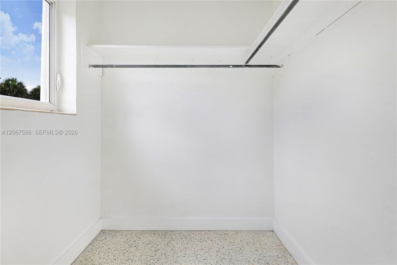 1202 NW 34th St, Unit 1202, Miami, FL 33142 Photo