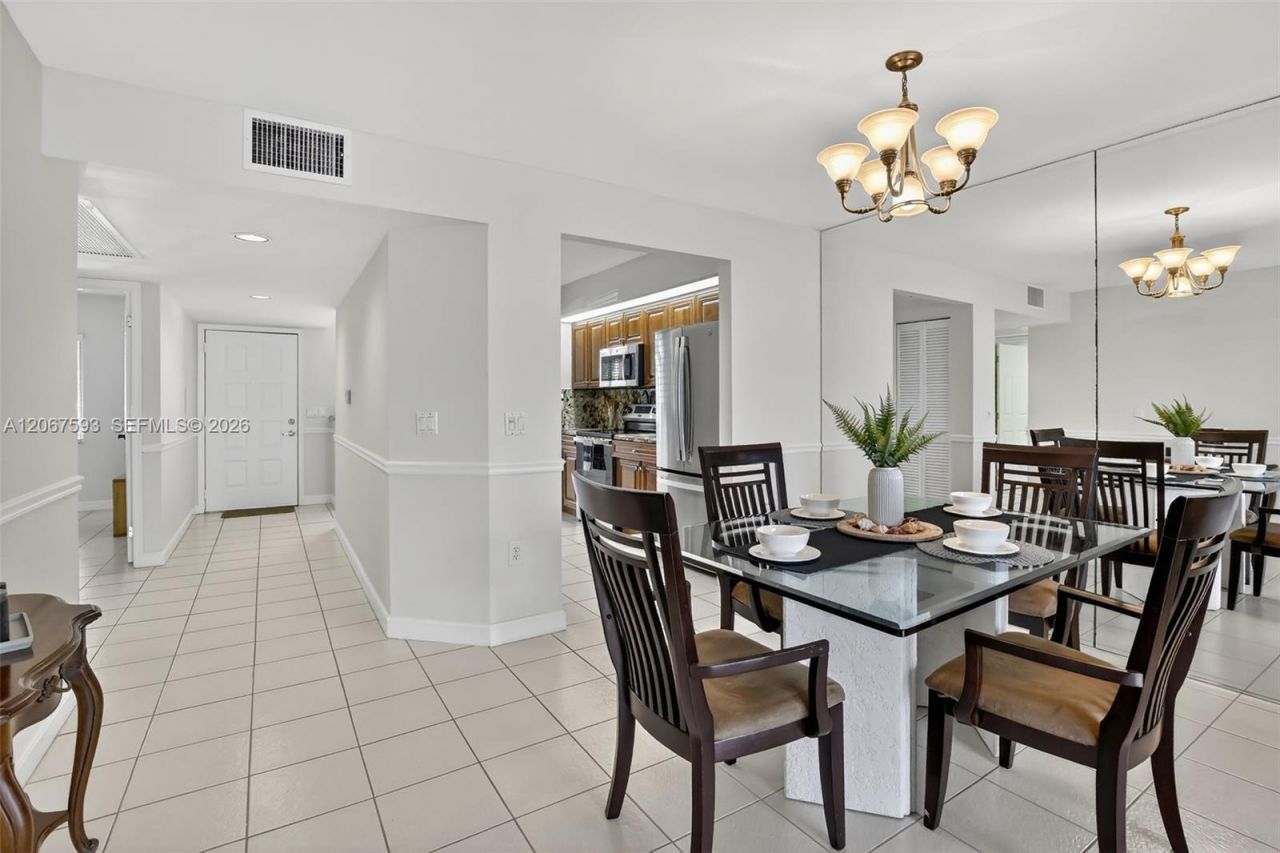 13705 SW 12th St, Unit 103B, Pembroke Pines, FL 33027 Photo