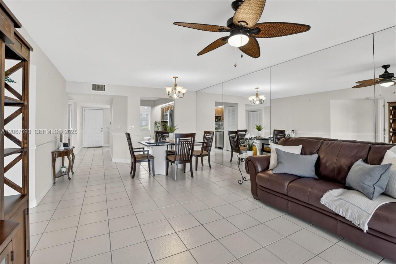13705 SW 12th St, Unit 103B, Pembroke Pines, FL 33027 Photo