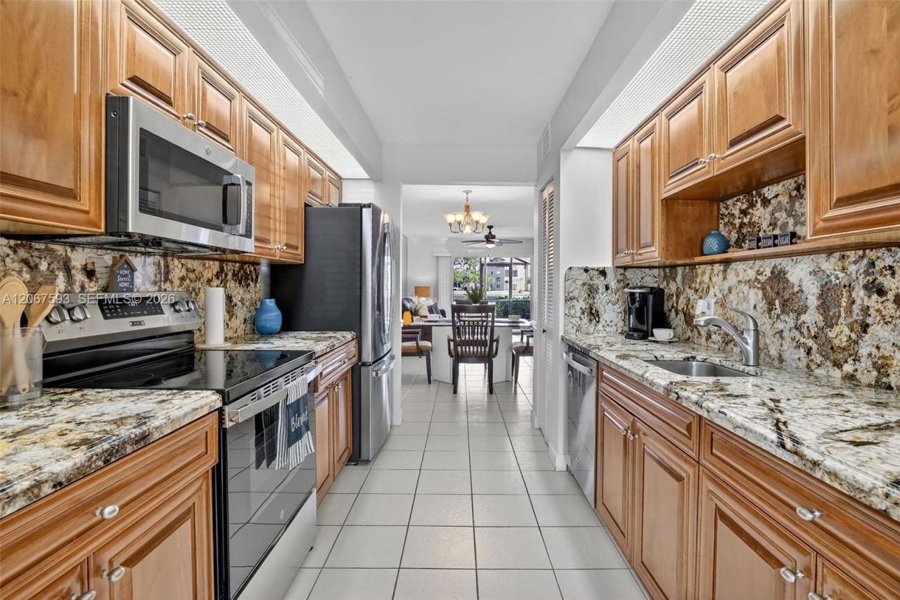 13705 SW 12th St, Unit 103B, Pembroke Pines, FL 33027 Photo