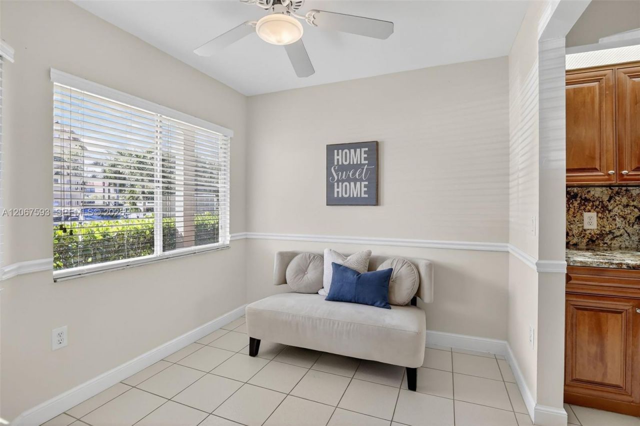 13705 SW 12th St, Unit 103B, Pembroke Pines, FL 33027 Photo