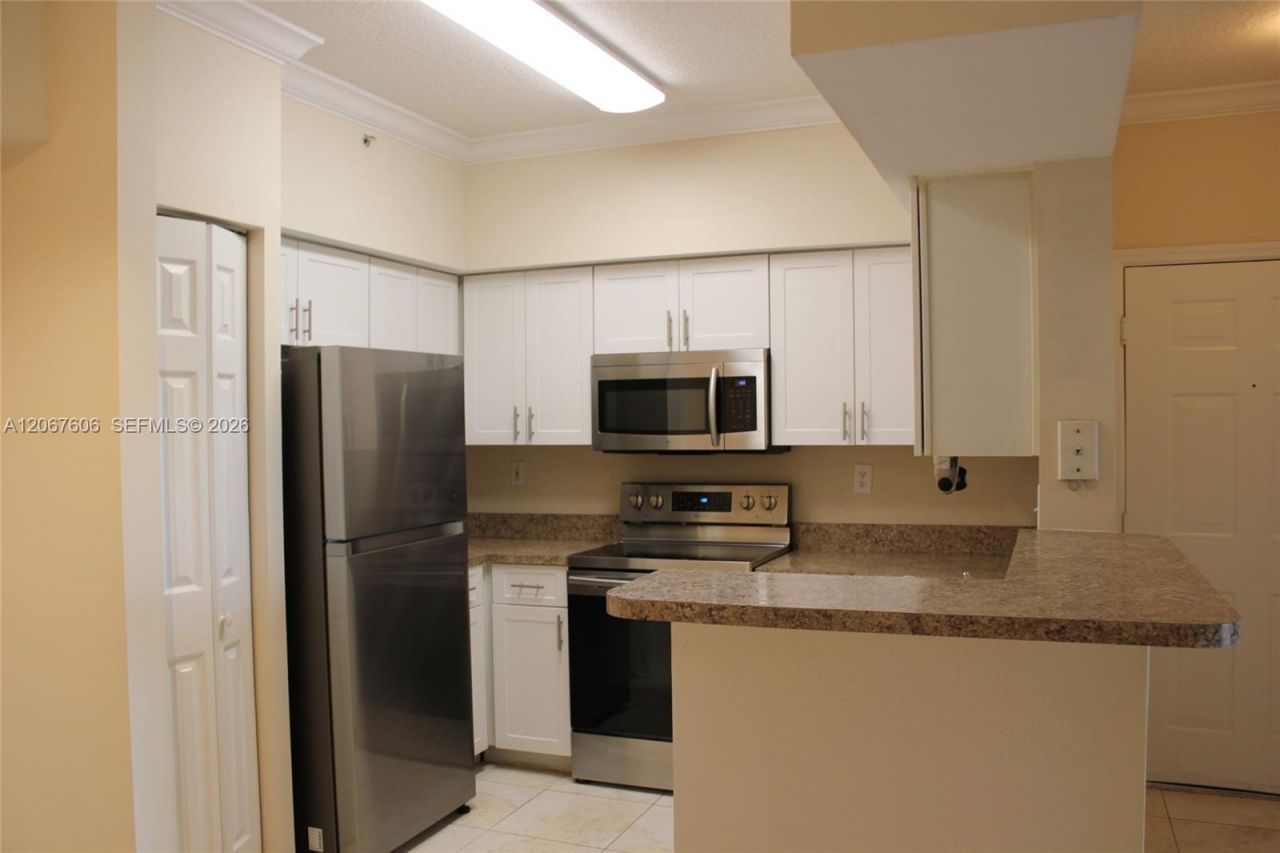 11730 SW 2nd St , Unit 12304, Pembroke Pines, FL 33025 Photo