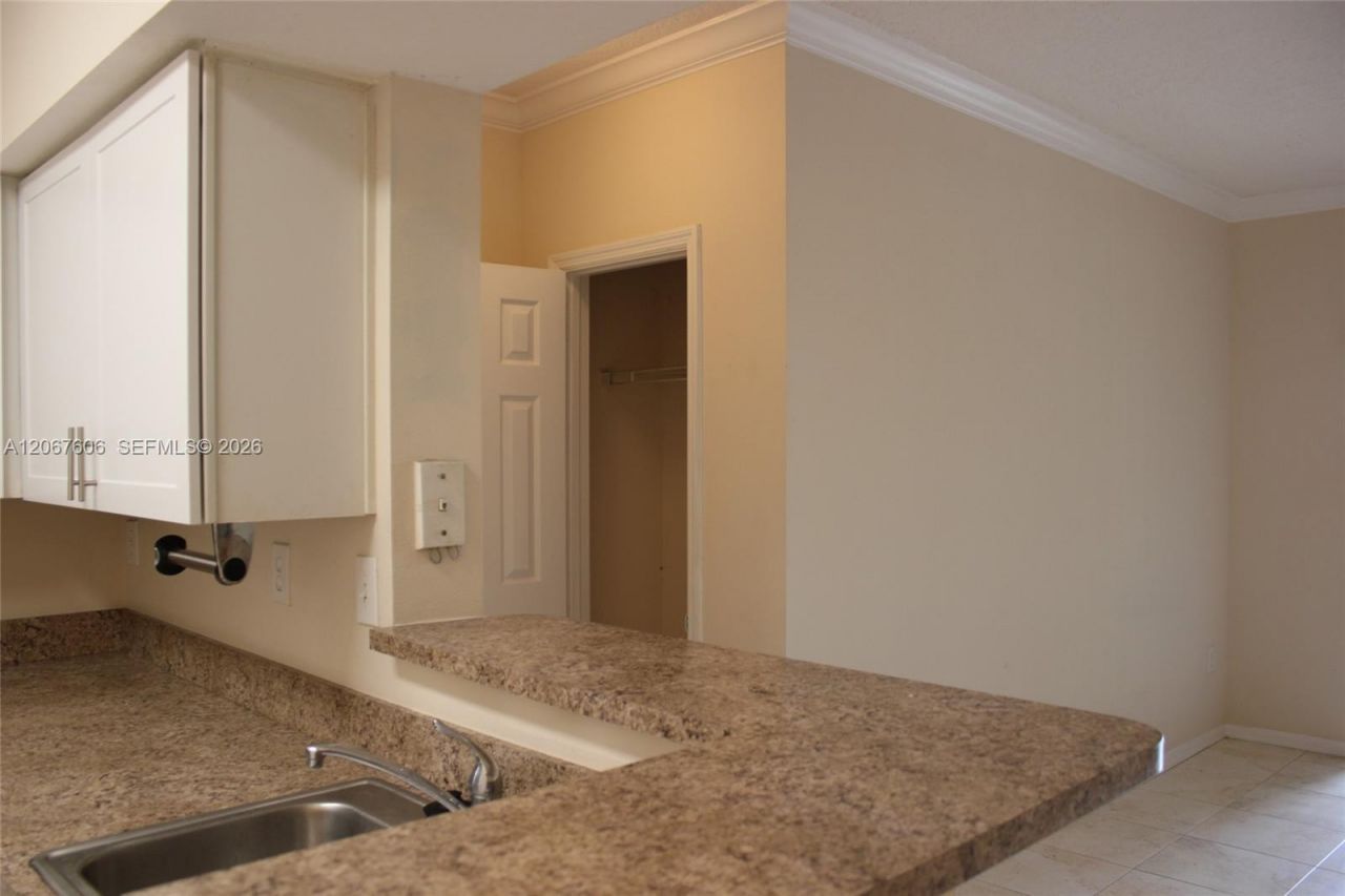 11730 SW 2nd St , Unit 12304, Pembroke Pines, FL 33025 Photo