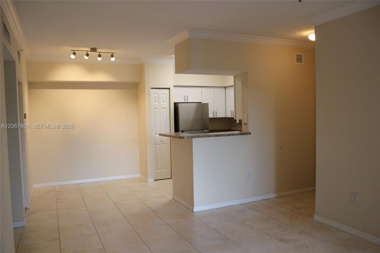 11730 SW 2nd St , Unit 12304, Pembroke Pines, FL 33025 Photo