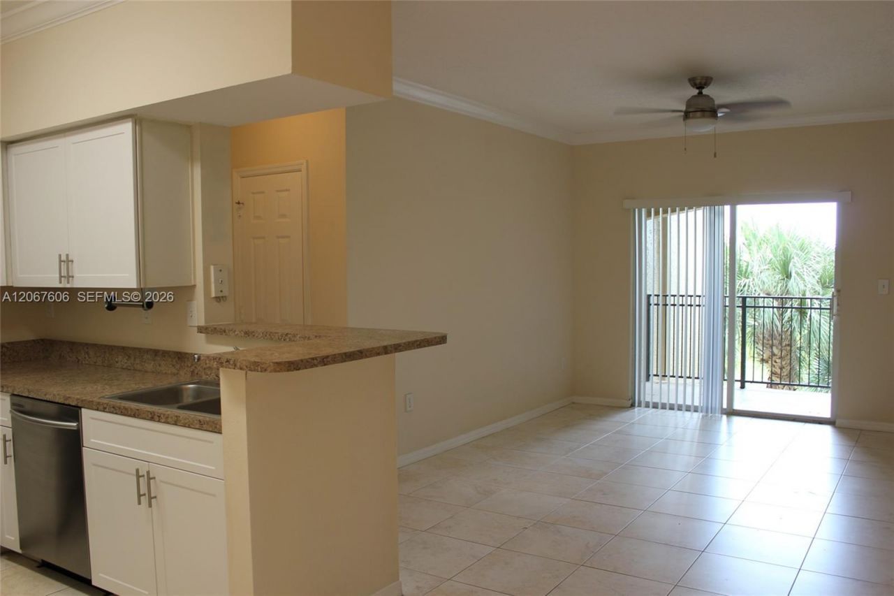 11730 SW 2nd St , Unit 12304, Pembroke Pines, FL 33025 Photo