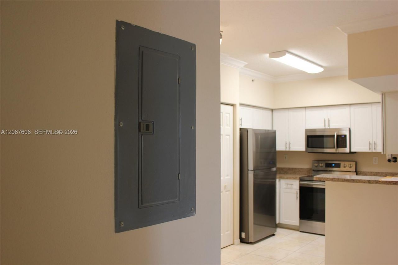 11730 SW 2nd St , Unit 12304, Pembroke Pines, FL 33025 Photo