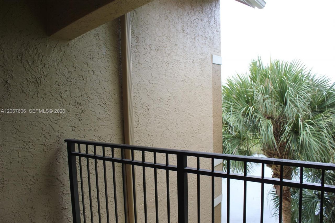 11730 SW 2nd St , Unit 12304, Pembroke Pines, FL 33025 Photo