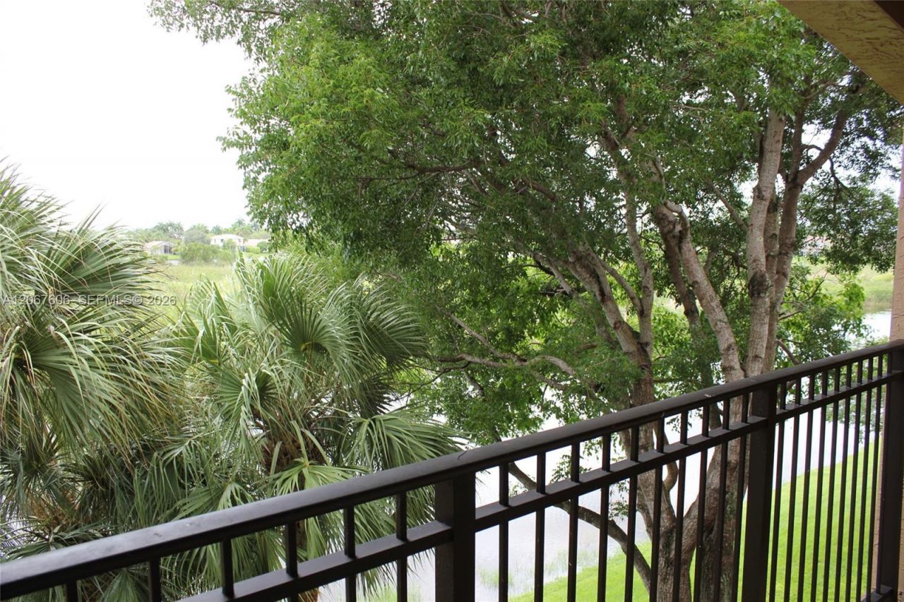 11730 SW 2nd St , Unit 12304, Pembroke Pines, FL 33025 Photo