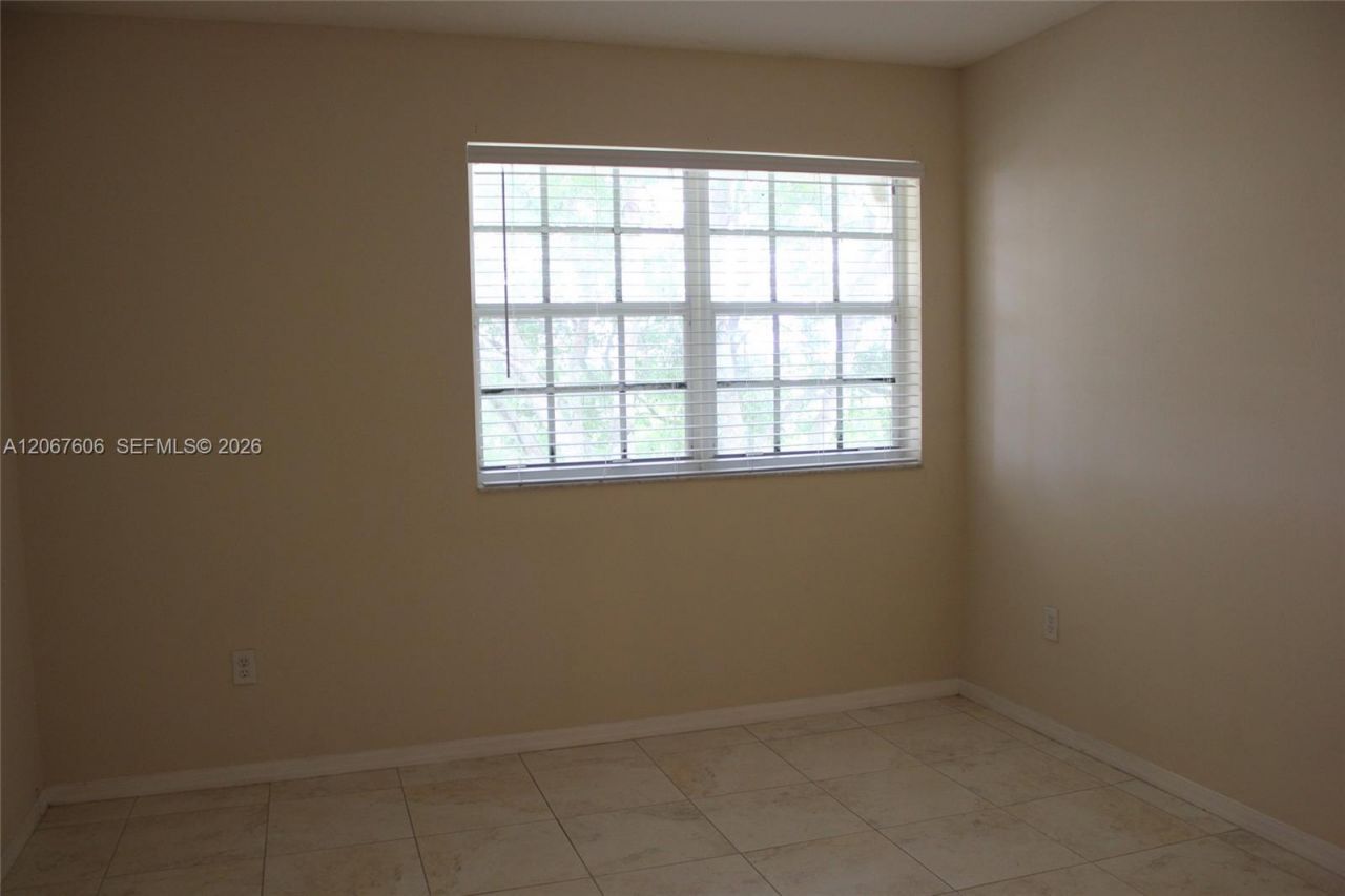 11730 SW 2nd St , Unit 12304, Pembroke Pines, FL 33025 Photo