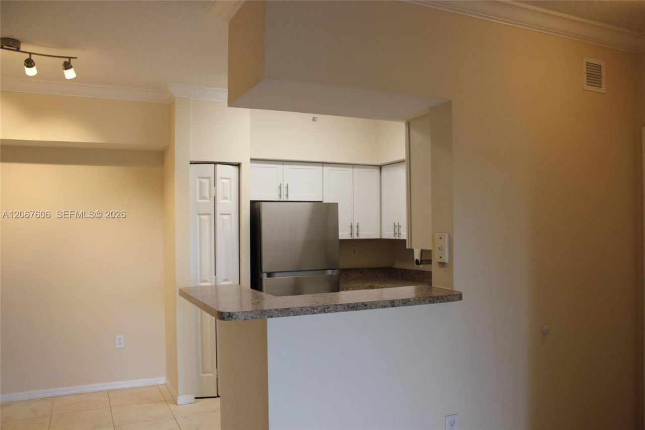 11730 SW 2nd St , Unit 12304, Pembroke Pines, FL 33025 Photo