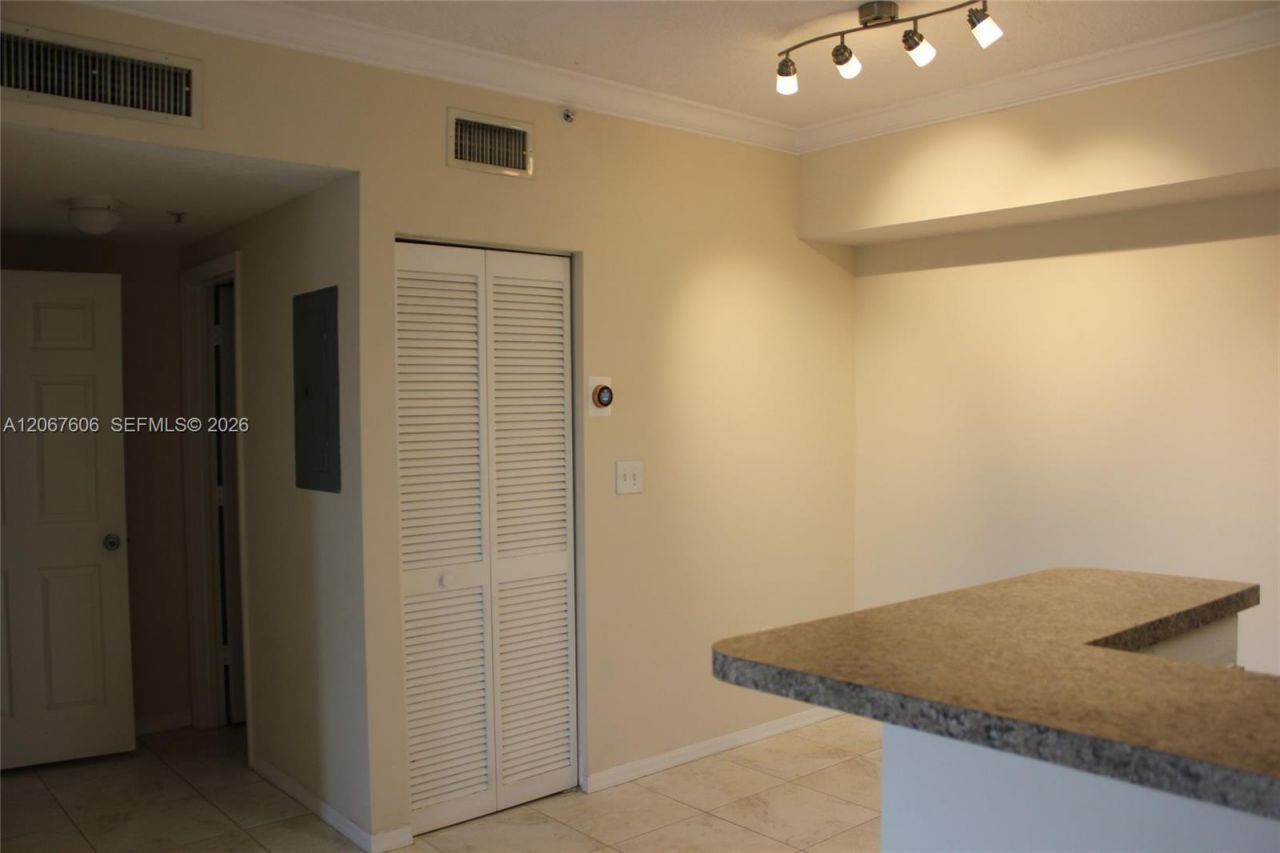 11730 SW 2nd St , Unit 12304, Pembroke Pines, FL 33025 Photo
