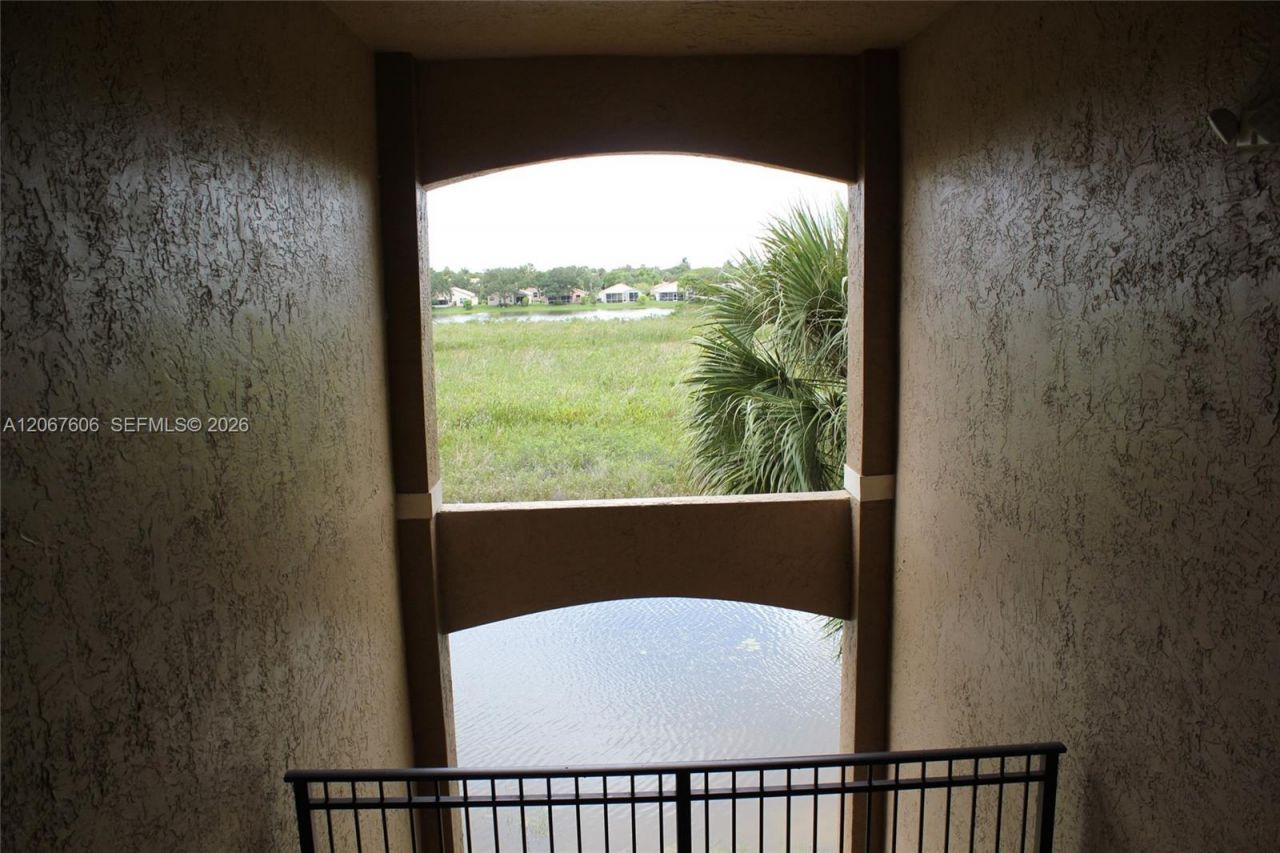 11730 SW 2nd St , Unit 12304, Pembroke Pines, FL 33025 Photo