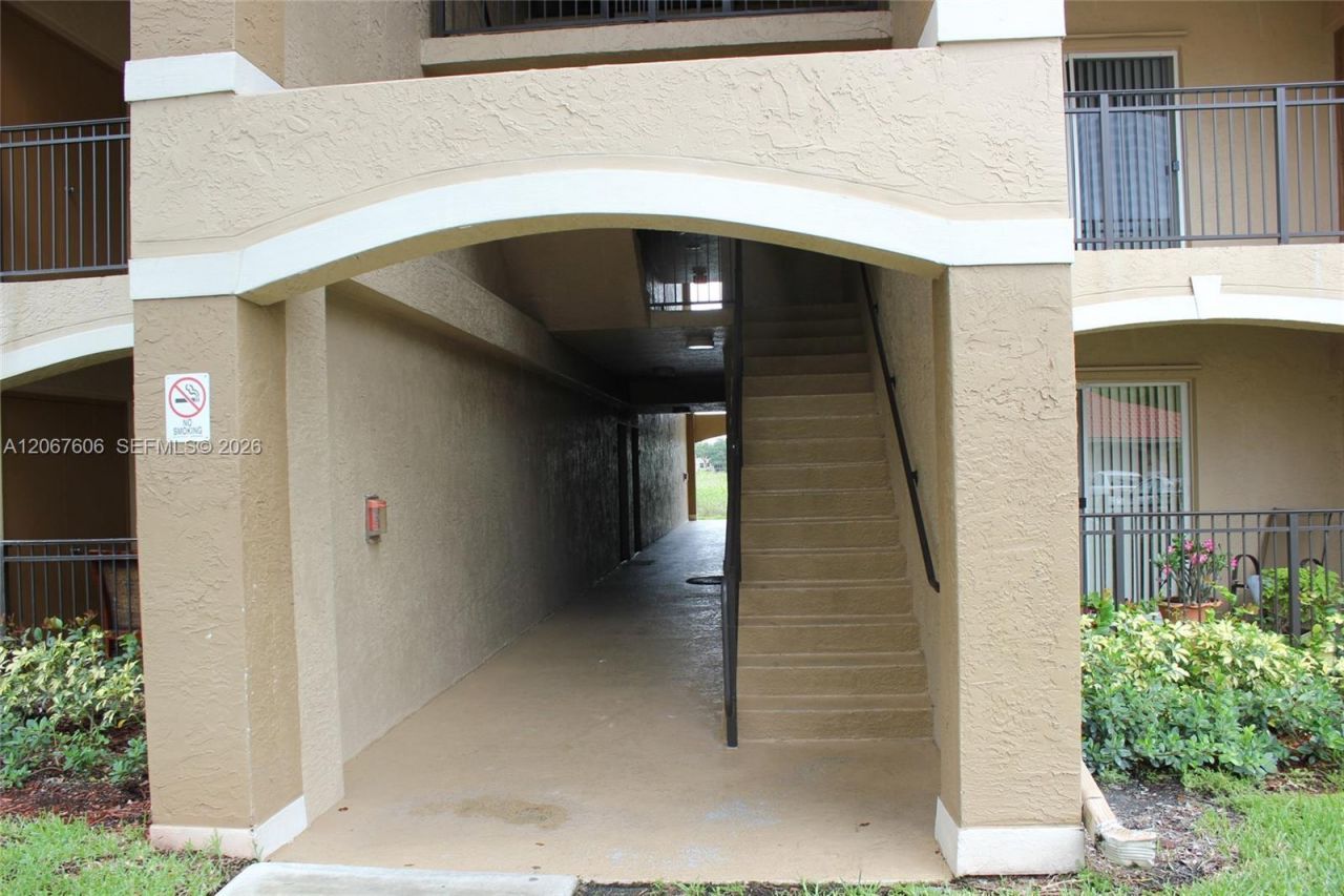 11730 SW 2nd St , Unit 12304, Pembroke Pines, FL 33025 Photo