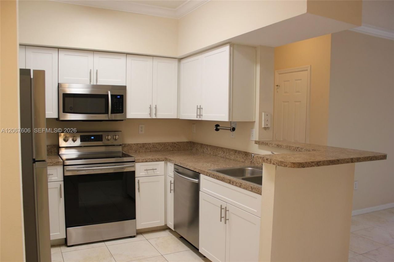 11730 SW 2nd St , Unit 12304, Pembroke Pines, FL 33025 Photo