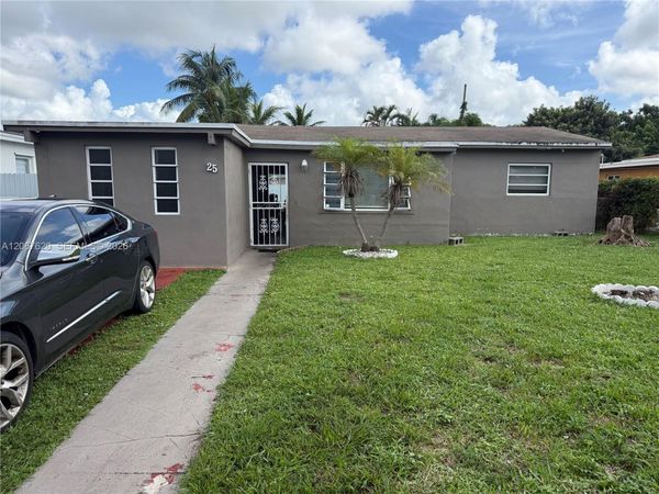 25 NE 169th St , North Miami Beach, FL 33162