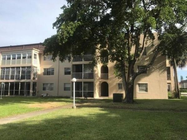 2700 Riverside Dr, Unit 108-B, Coral Springs, FL 33065