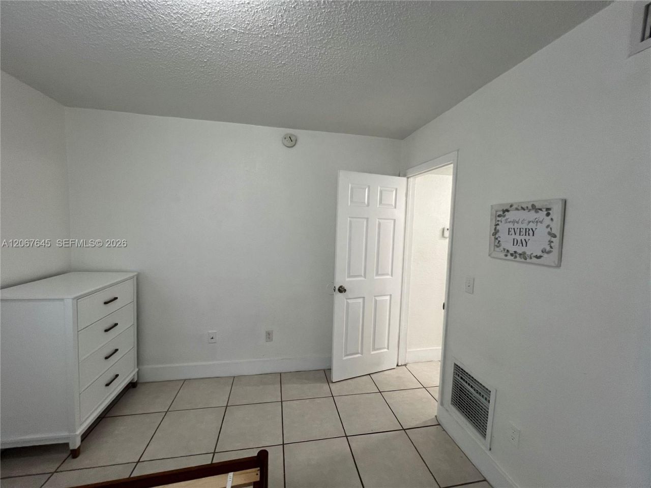 458 SW 10th St, Unit 4, Miami, FL 33130 Photo