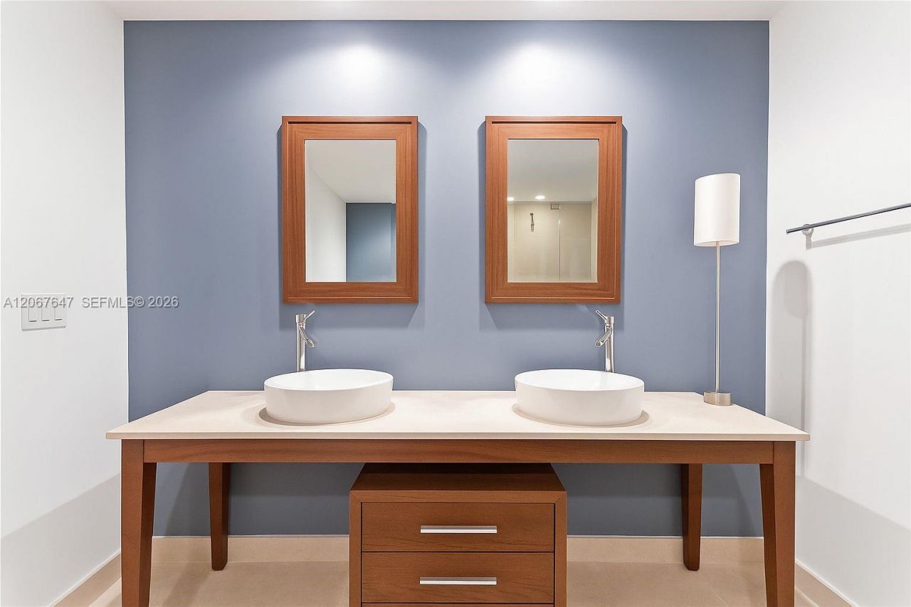 495 Brickell Ave , Unit 5104, Miami, FL 33131 Photo