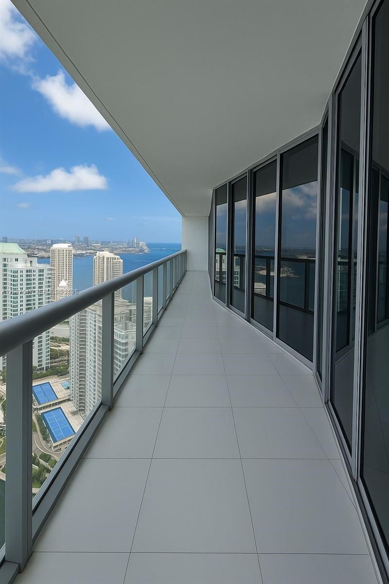 495 Brickell Ave , Unit 5104, Miami, FL 33131 Photo