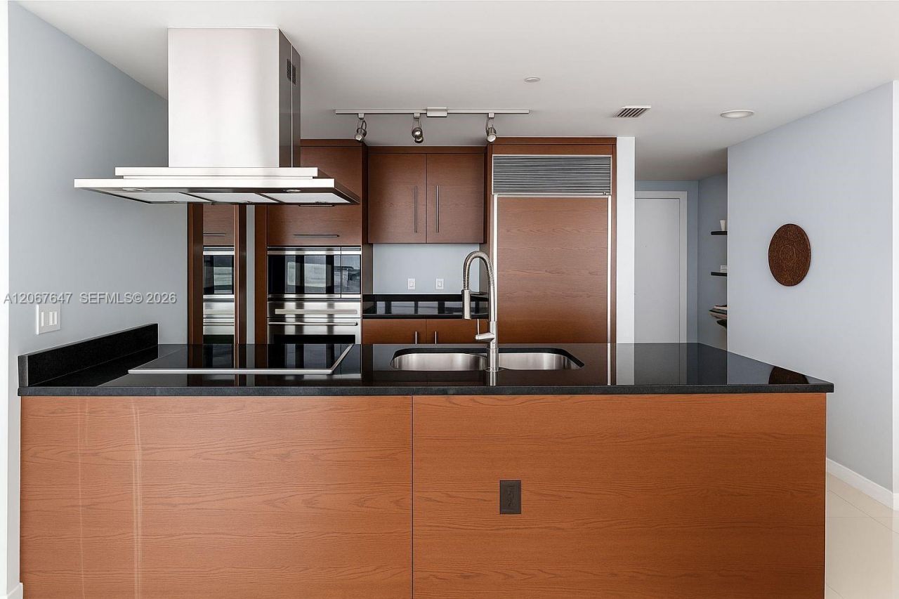 495 Brickell Ave , Unit 5104, Miami, FL 33131 Photo