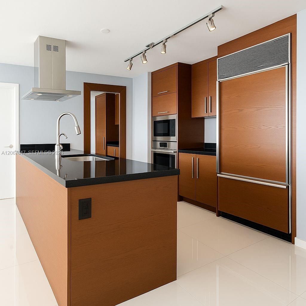 495 Brickell Ave , Unit 5104, Miami, FL 33131 Photo