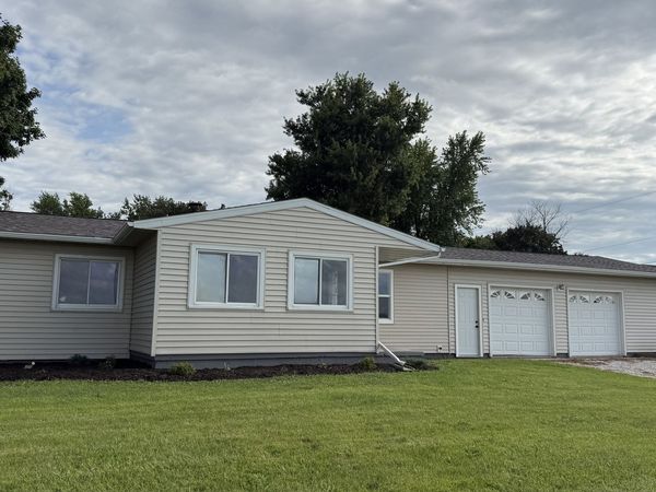 716 E Rt 71 Highway , Standard, IL 61363