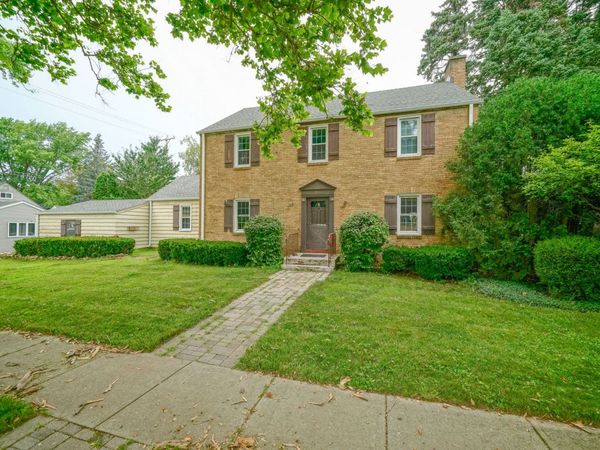 1205 W 6th Avenue , Rochelle, IL 61068