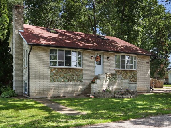 41638 N Lotus Avenue , Antioch, IL 60002
