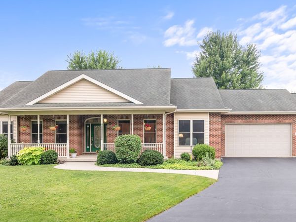 403 Jake Court, Hampshire, IL 60140
