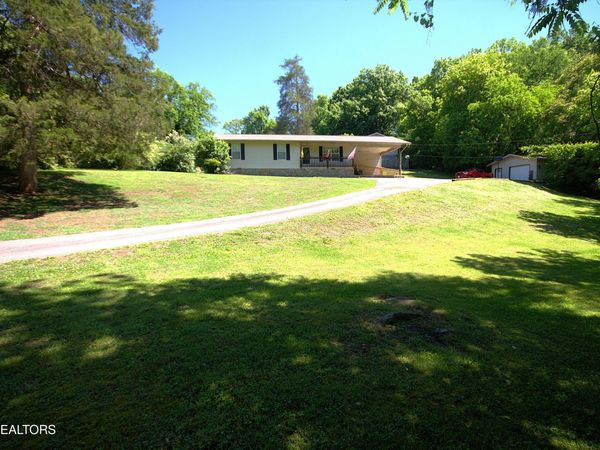 724 Lower Quarry Rd, Newport, TN 37821