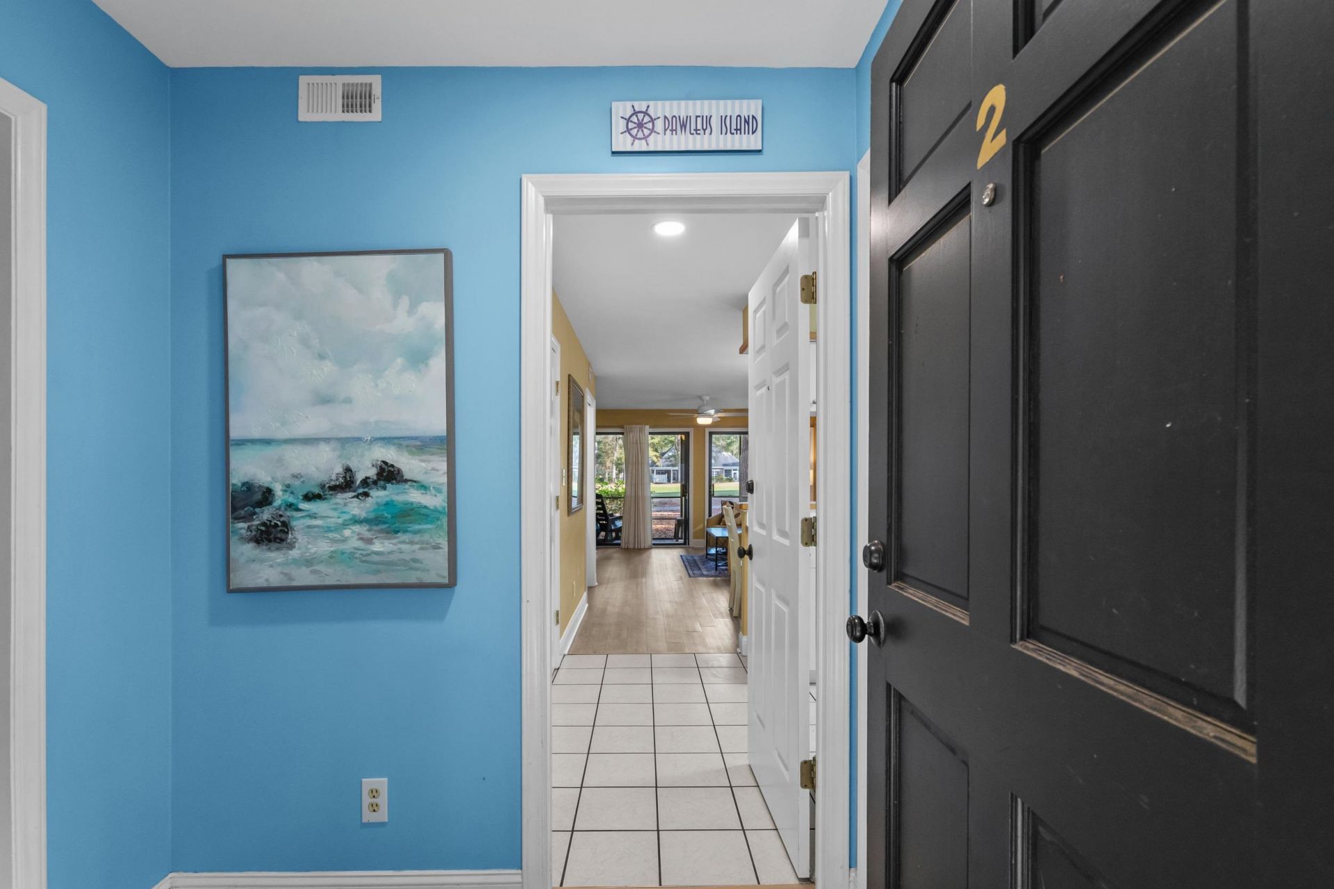 200 Stillwood Dr.  Photo 4