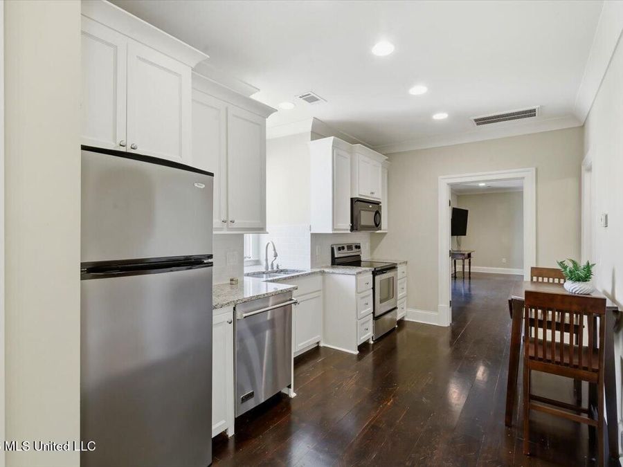 Property Image 102